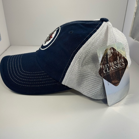 NHL Winnipeg Jets Hat - Picture 2 of 7